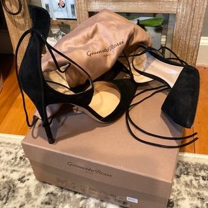 Black gianvito Rossi Antonia pointy d’orsa shoes